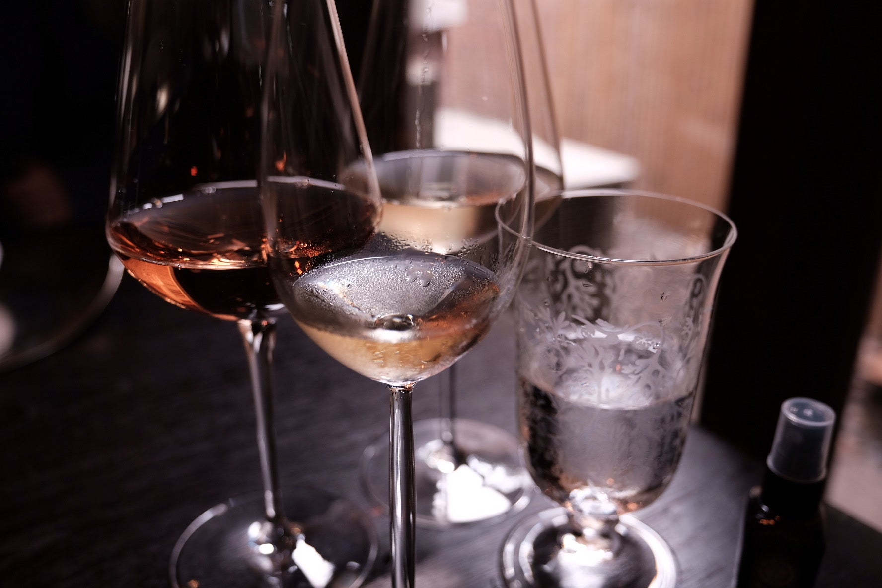 解碼 Sparkling Wine:香檳、Prosecco 和 Pet-Nat 的不同之處