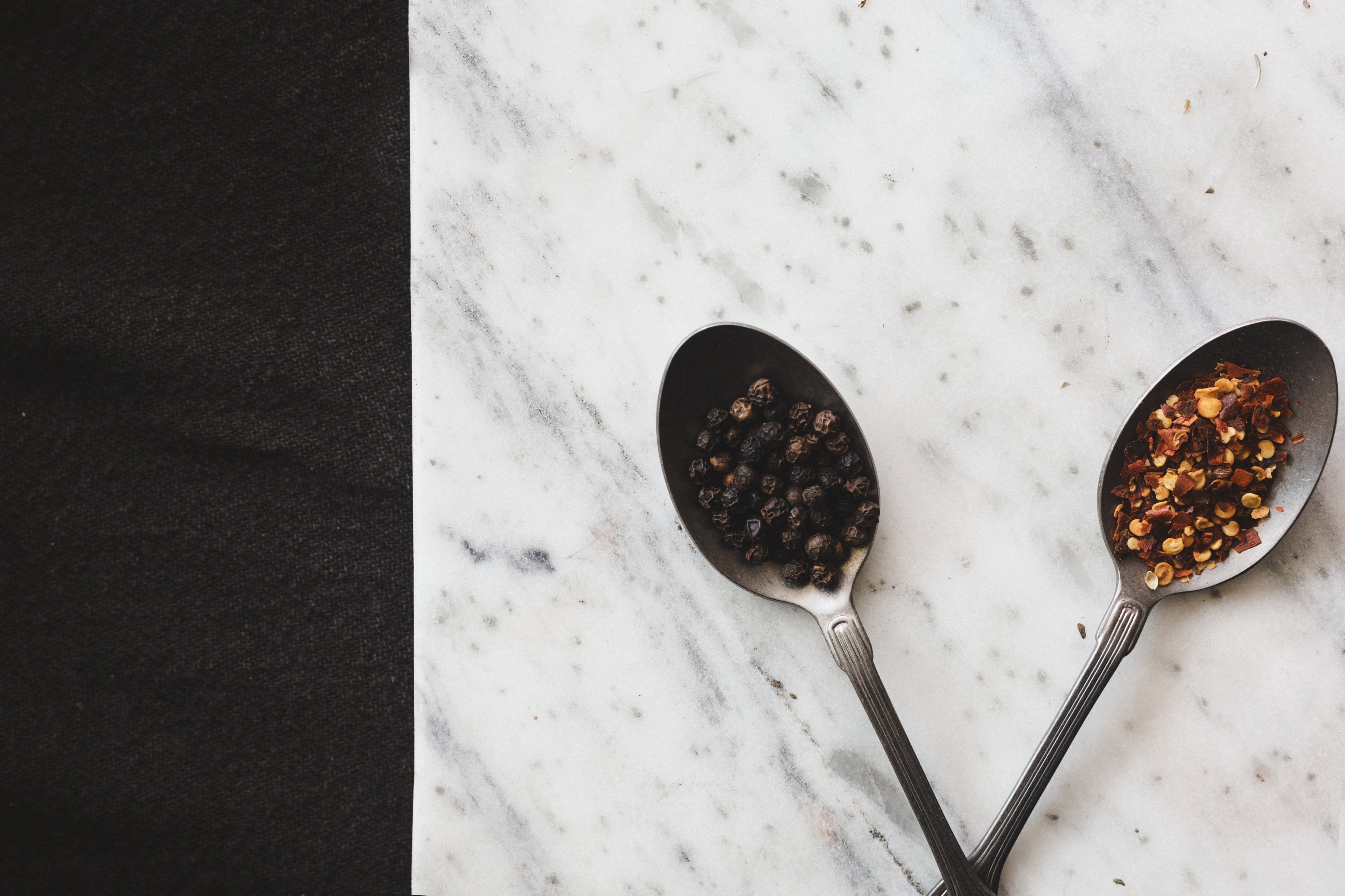 Pepper and chilli flakes pairing